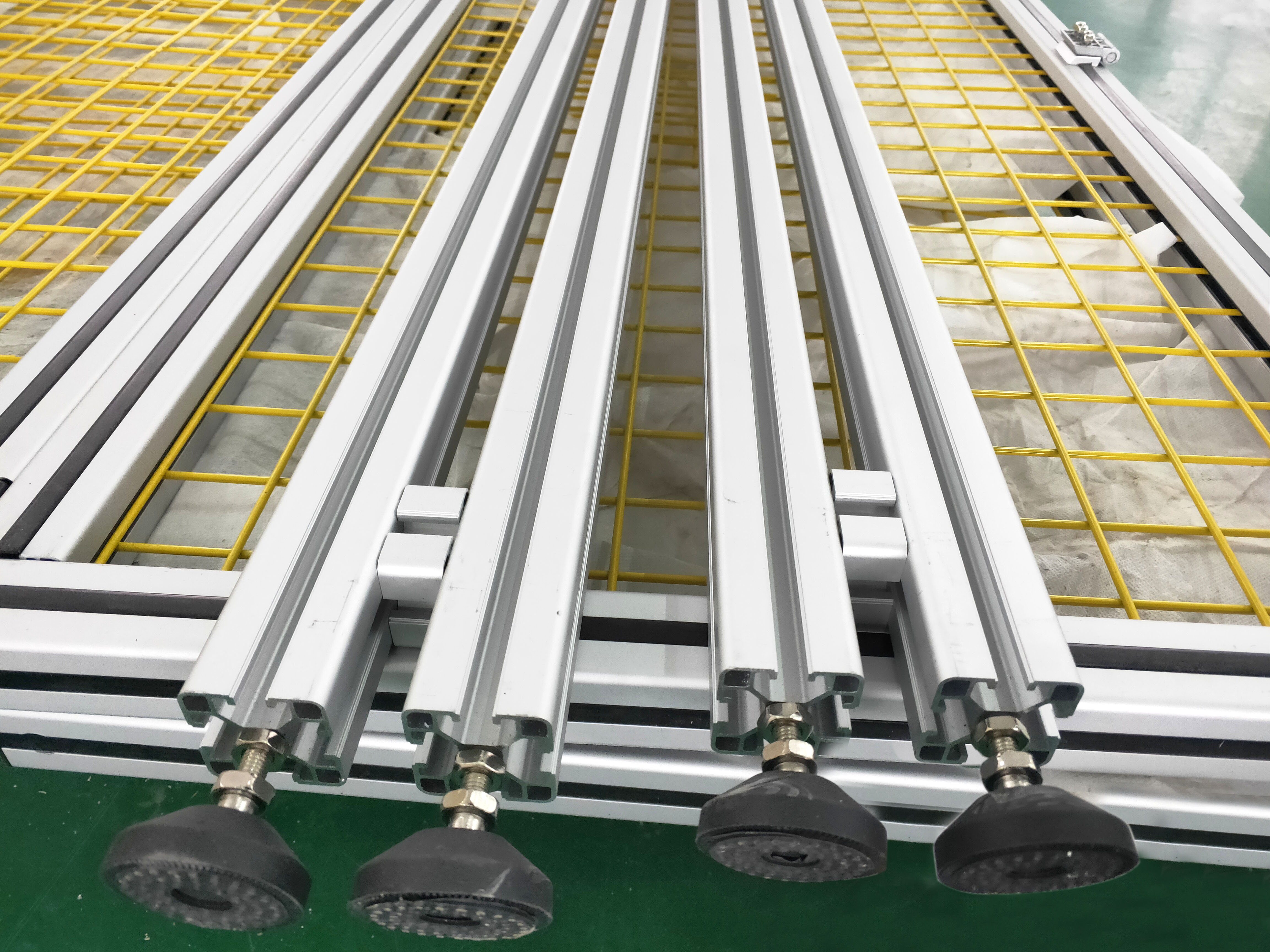 鋁型材的制作流程，南京鋁擠壓廠告訴你